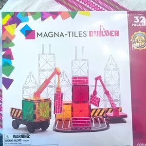 Magna-Tiles Builder set - new in box